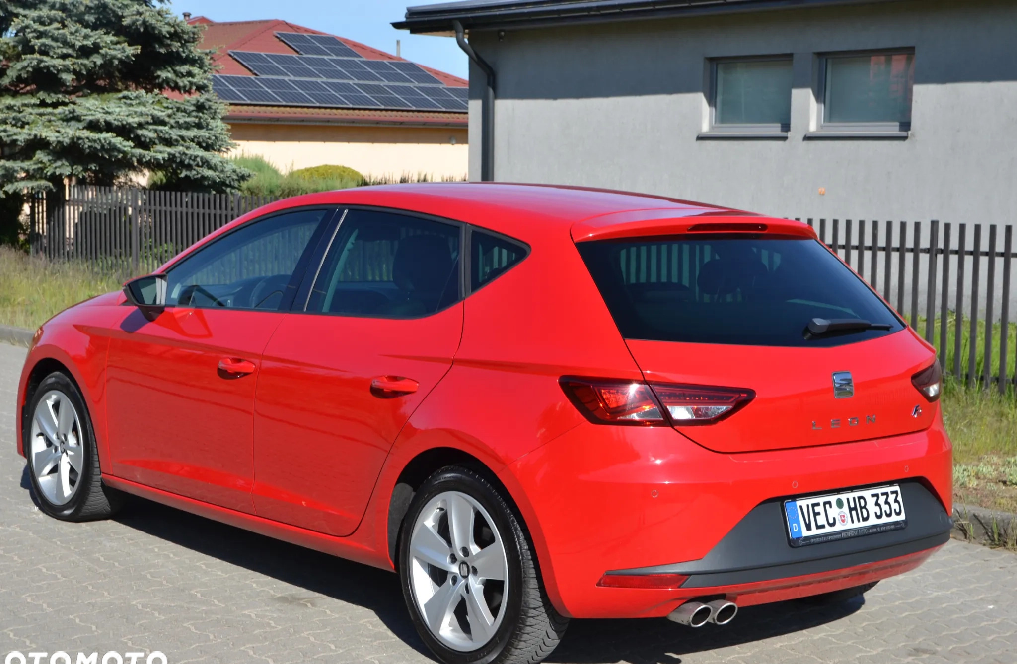 Seat Leon cena 42800 przebieg: 176908, rok produkcji 2013 z Iława małe 781